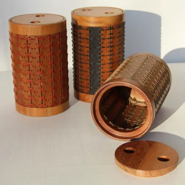 pinviczki_judit_leather_and_wood_designer_works-1